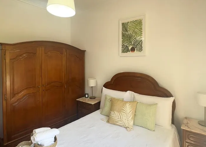 Semesterbostad Guia In Valdreu Braga